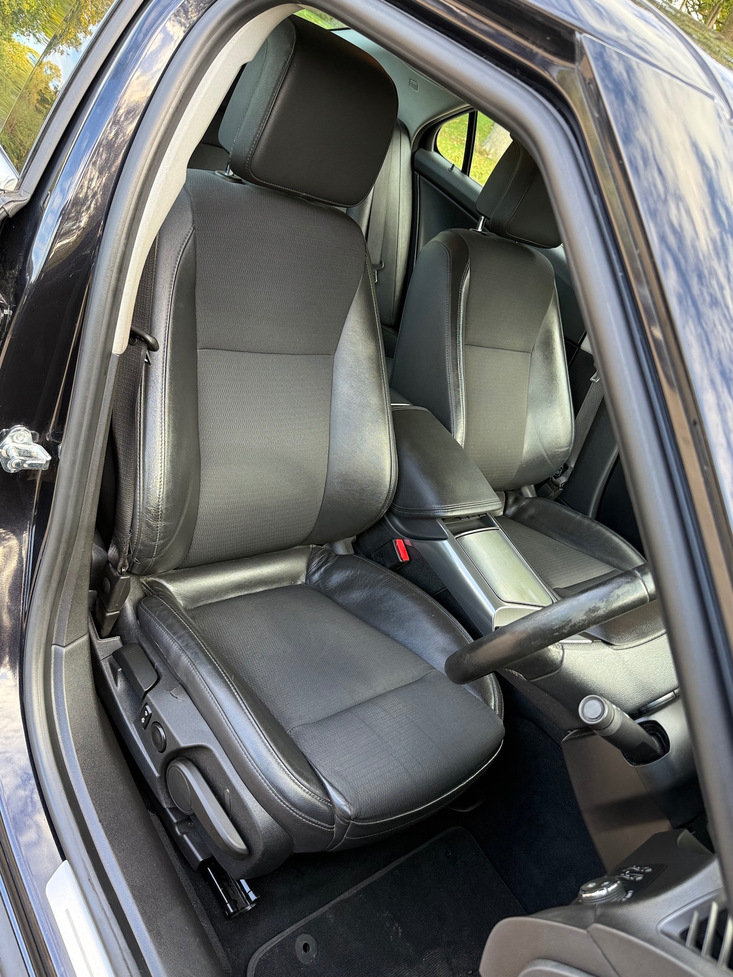 Used Saab 9-5 2010 for sale - 76334693: Photo 9