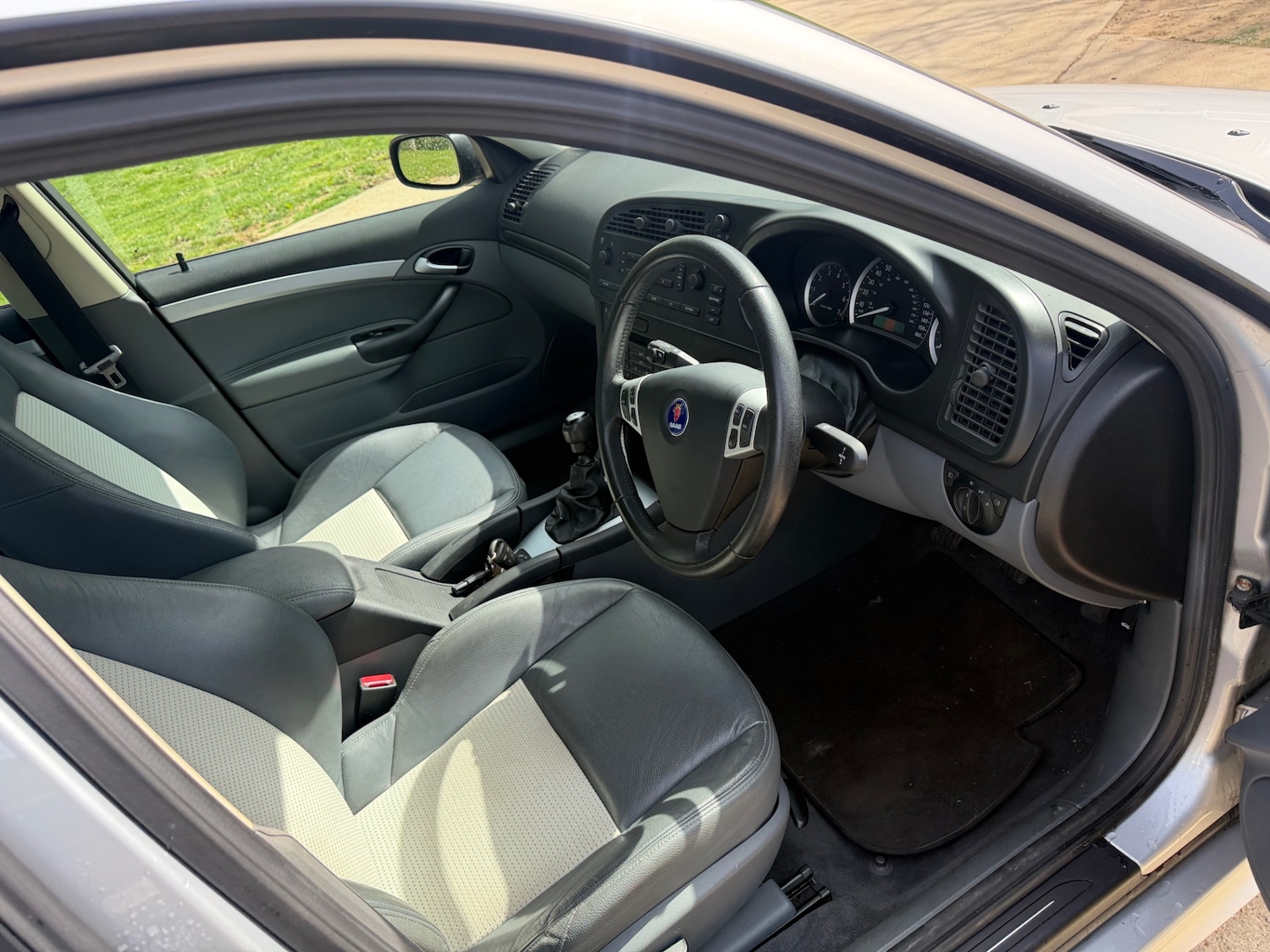 Used Saab 9-3 2005 for sale - 78213725: Photo 11