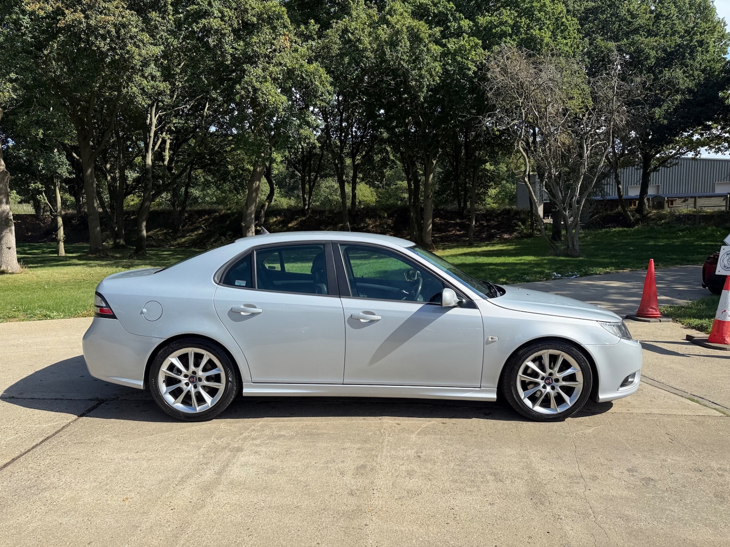 Used Saab 9-3 2008 for sale - 75967435: Photo 9