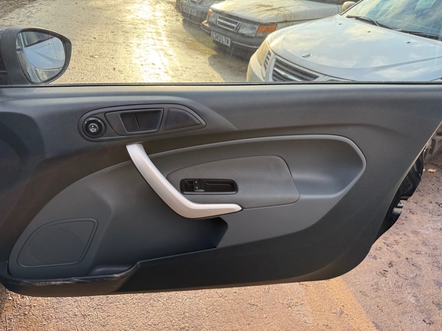 Used Ford Fiesta 2010 for sale - 77014933: Photo 13