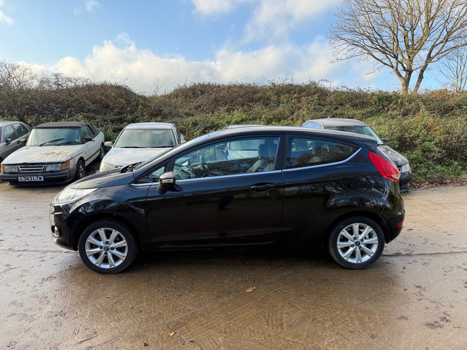 Used Ford Fiesta 2010 for sale - 77014933: Photo 4