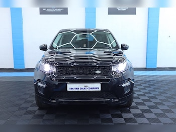 Used Land Rover Discovery Sport 2018 for sale - 79166797: Photo