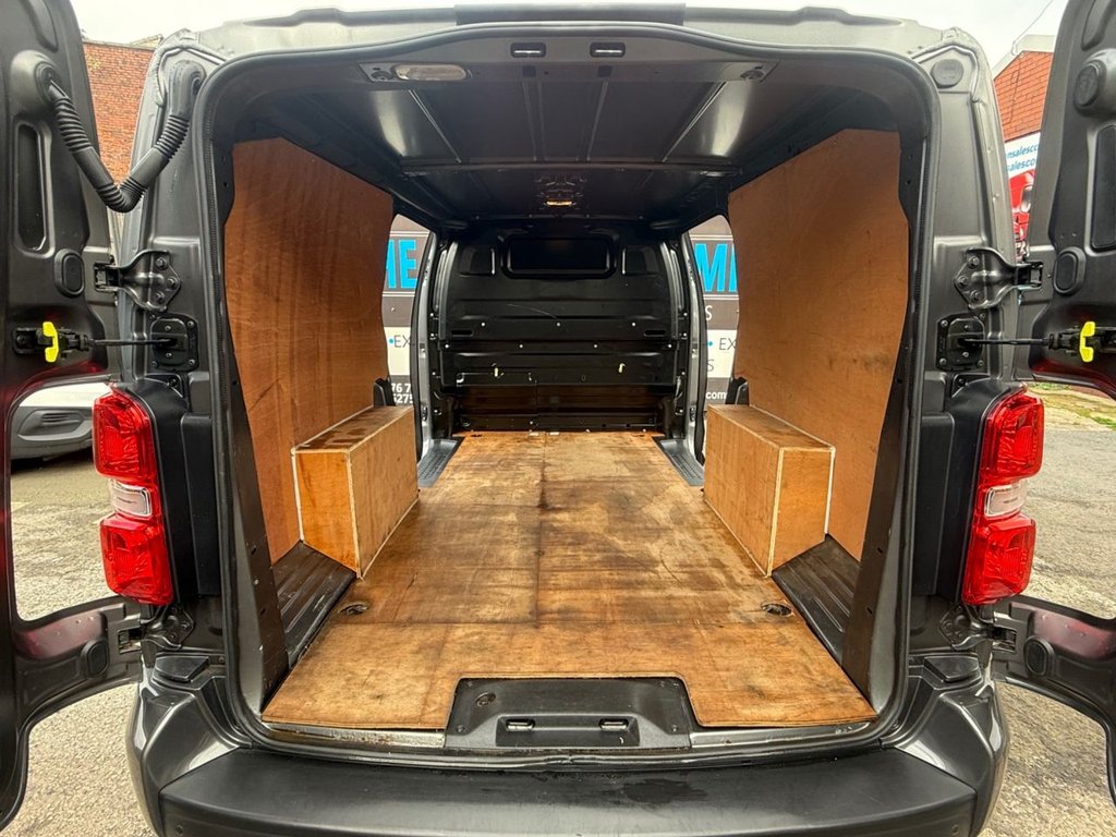 Used Vauxhall Vivaro 2021 for sale - 75947506: Photo 17