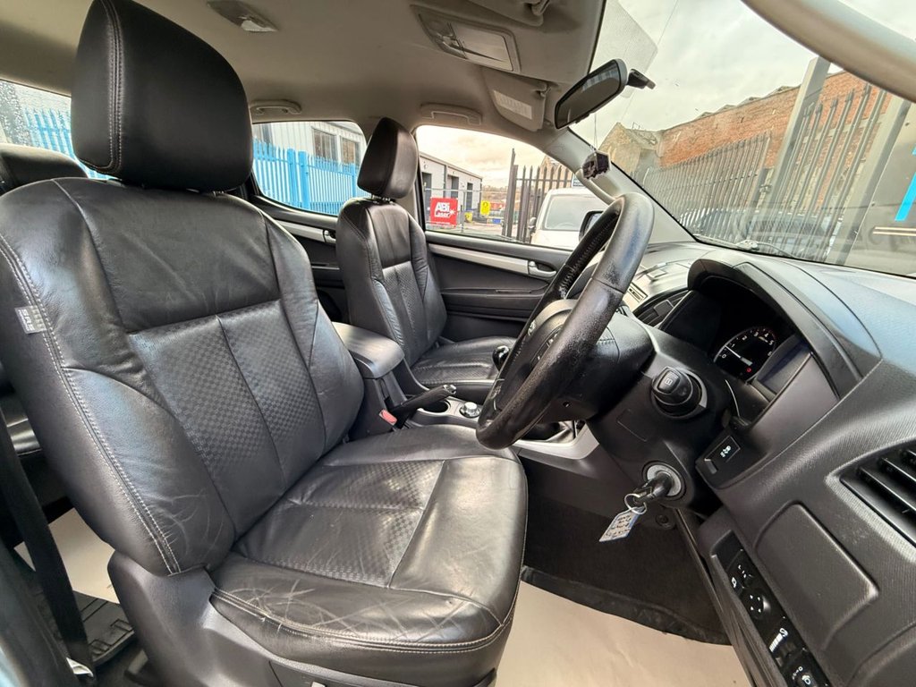 Used Isuzu D-Max 2015 for sale - 77725714: Photo 48