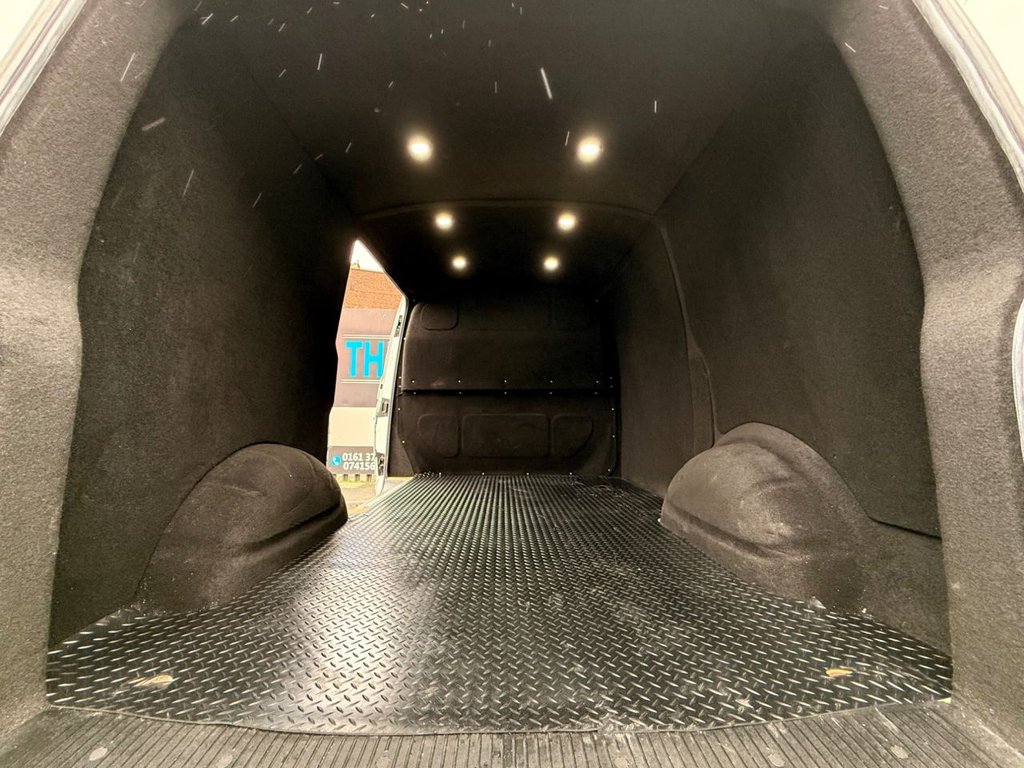 Used Volkswagen Transporter 2021 for sale - 77725807: Photo 23