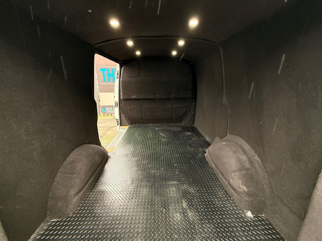 Used Volkswagen Transporter 2021 for sale - 77725807: Photo 25