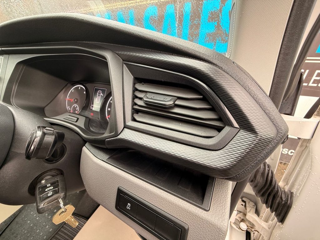 Used Volkswagen Transporter 2021 for sale - 77725807: Photo 47