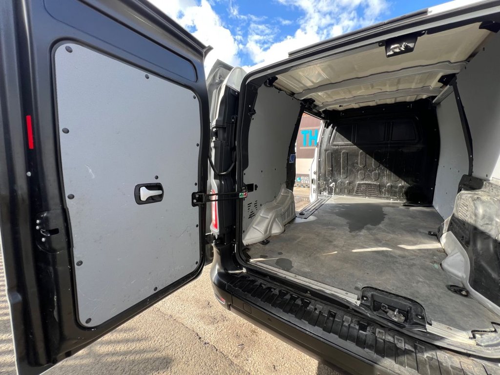 Used LEVC VN5 2021 for sale - 76888618: Photo 19