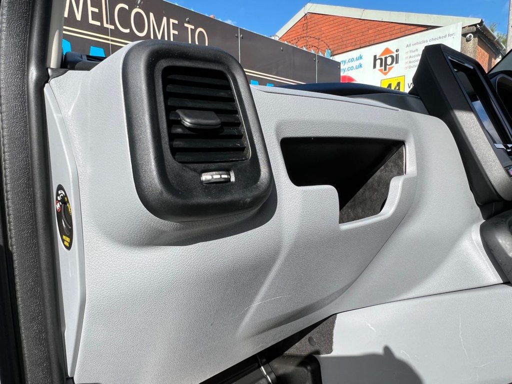 Used LEVC VN5 2021 for sale - 76888618: Photo 27