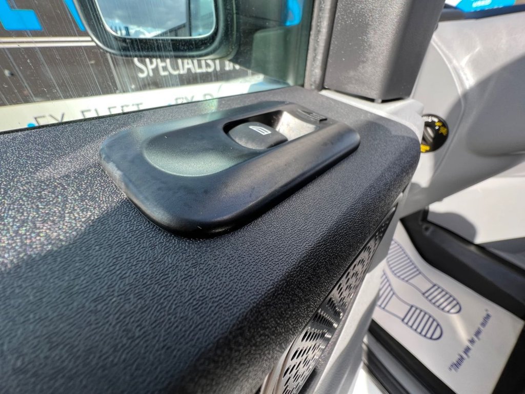 Used LEVC VN5 2021 for sale - 76888618: Photo 32