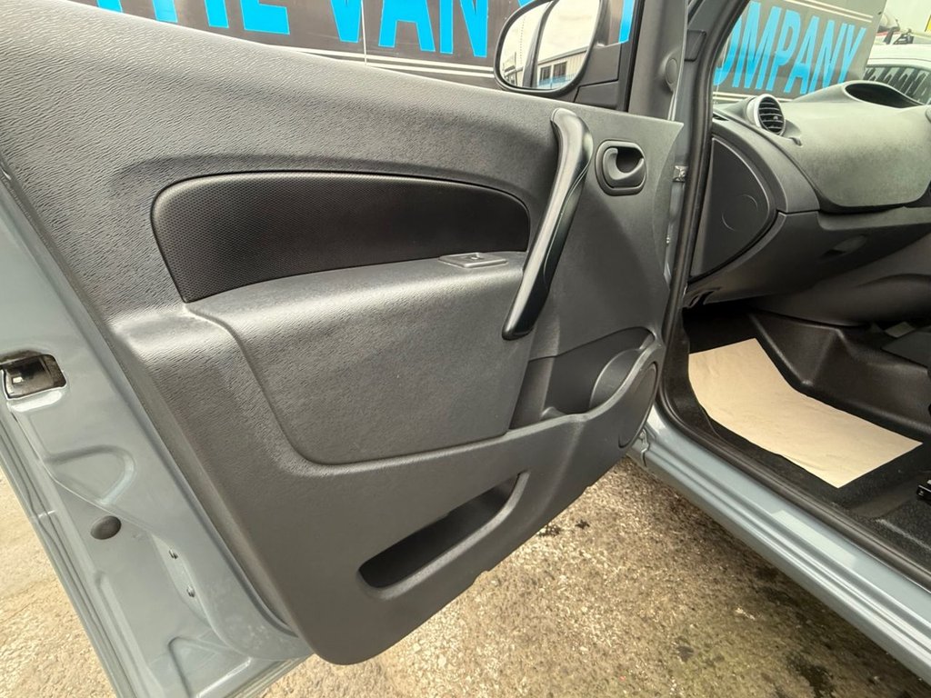 Used Renault Kangoo Maxi 2019 for sale - 77053643: Photo 38