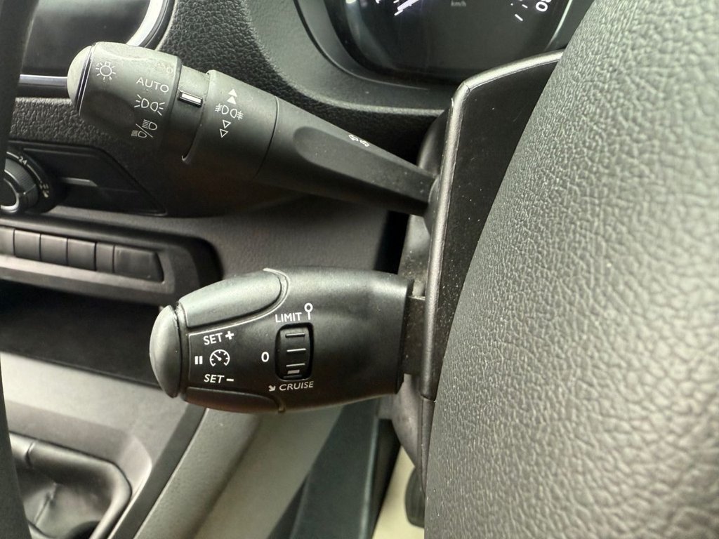 Used Vauxhall Vivaro 2022 for sale - 76118986: Photo 44