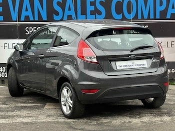 Used Ford Fiesta 2017 for sale - 76317174: Photo