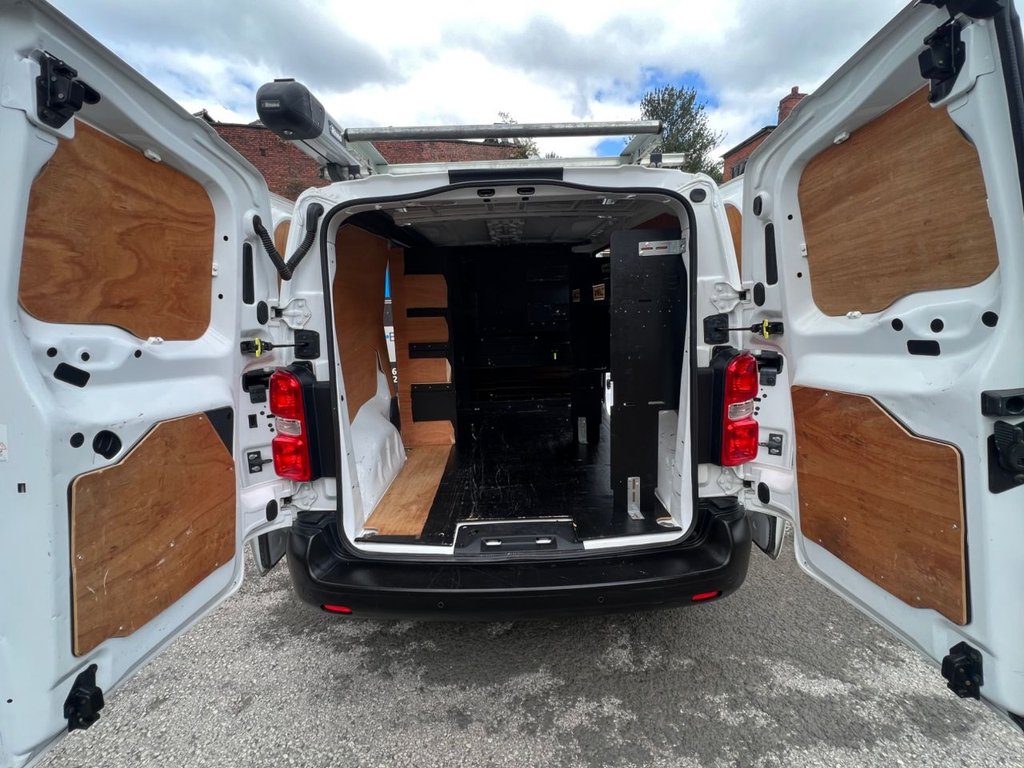 2021 Peugeot Expert 2.0 BLUE E-HDI 1400 PROFESSIONAL STANDARD PANEL VAN 6DR DIES - Picture 15 of 24