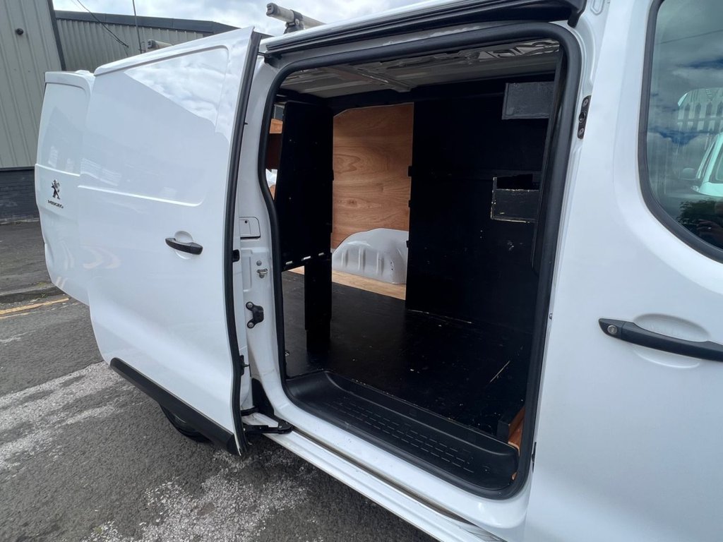 2021 Peugeot Expert 2.0 BLUE E-HDI 1400 PROFESSIONAL STANDARD PANEL VAN 6DR DIES - Picture 20 of 24