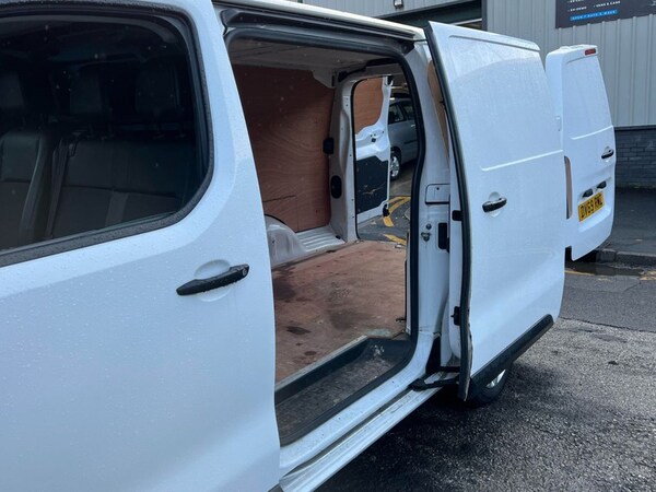 Used Vauxhall Vivaro 2019 for sale - 70261935: Photo 19