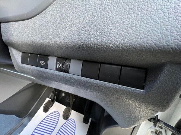 Used Vauxhall Vivaro 2019 for sale - 70261935: Photo 44