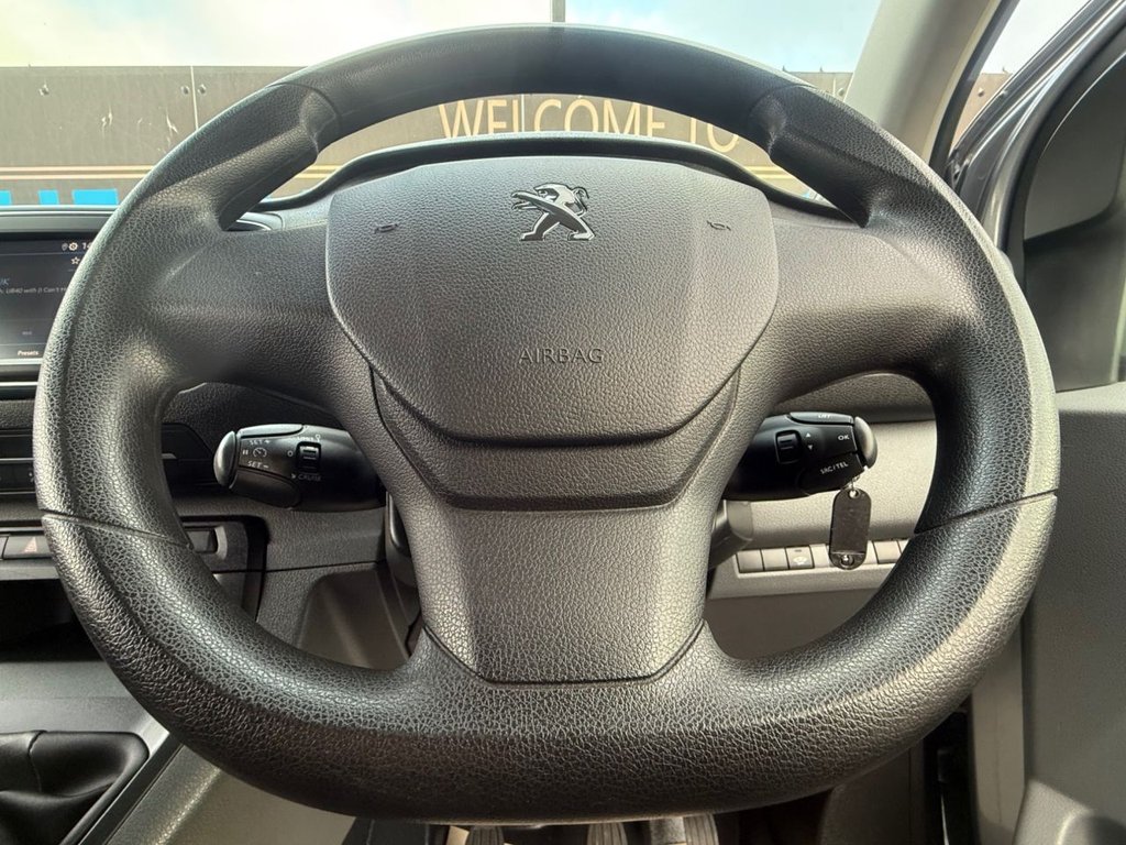 Used Peugeot Expert 2022 for sale - 77053645: Photo 50