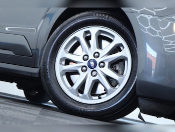 Used Ford Transit Connect 2023 for sale - 79482101: Photo