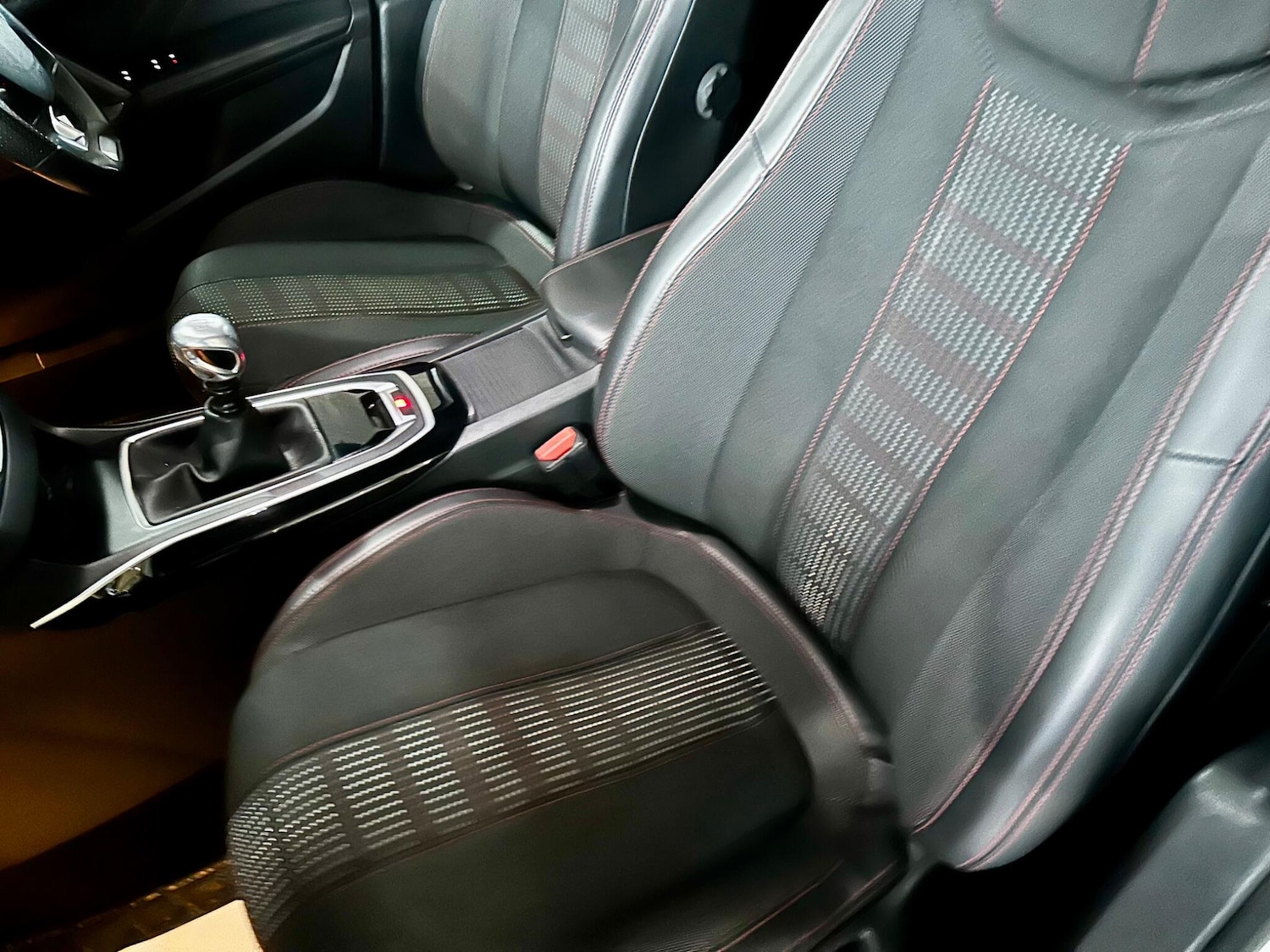 Used Peugeot 308 2016 for sale - 77040794: Photo 28