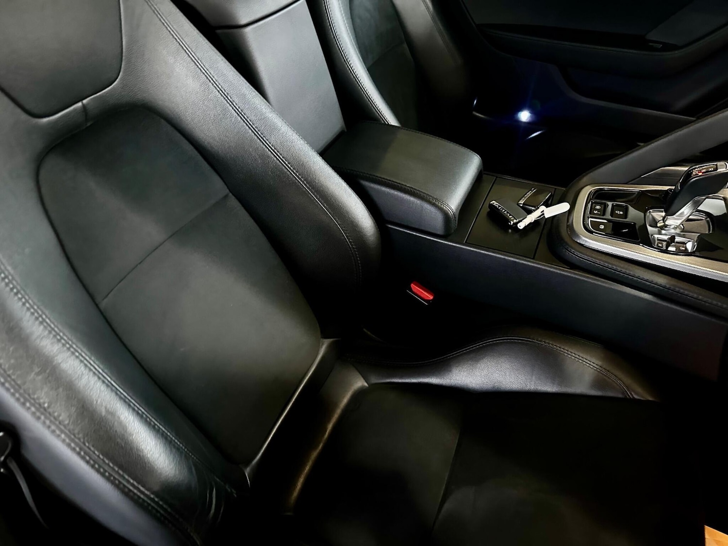 Used Jaguar F-Type 2014 for sale - 77279290: Photo 68