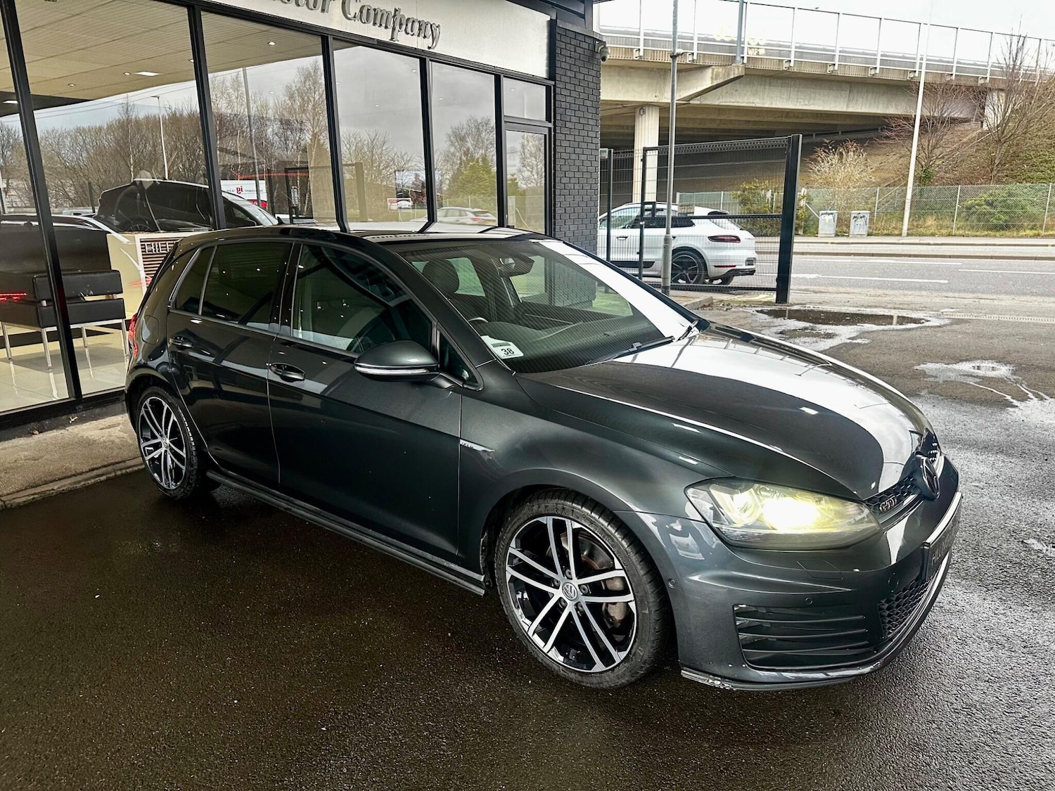 Used Volkswagen Golf 2017 for sale - 77411794: Photo 10