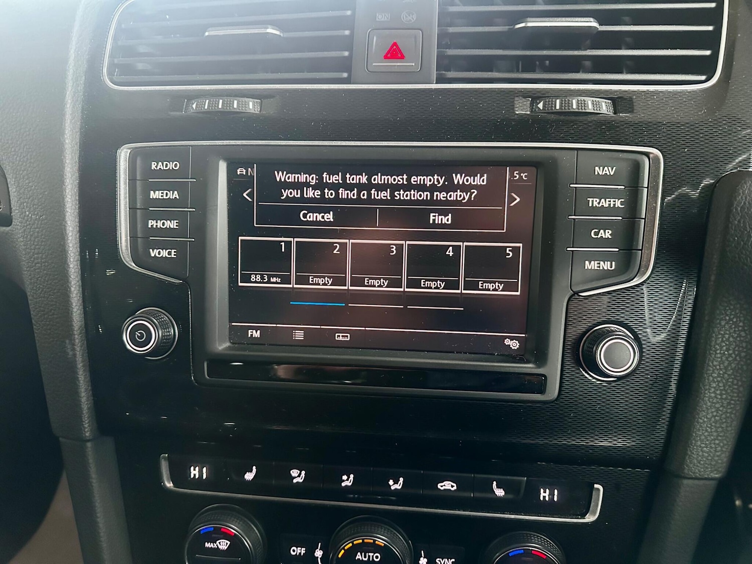 Used Volkswagen Golf 2017 for sale - 77411794: Photo 15