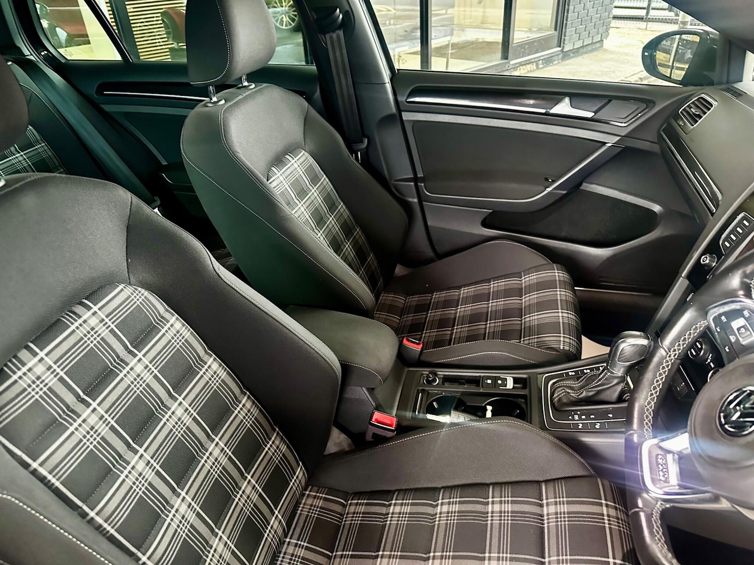 Used Volkswagen Golf 2017 for sale - 77411794: Photo 18