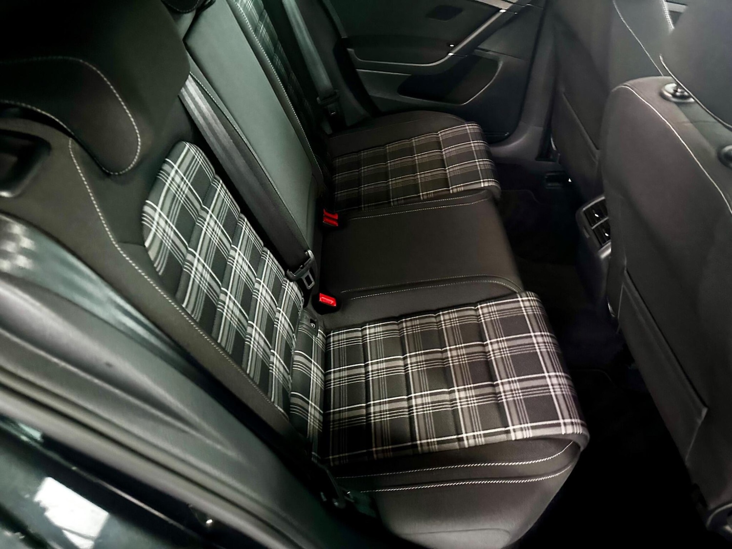 Used Volkswagen Golf 2017 for sale - 77411794: Photo 34