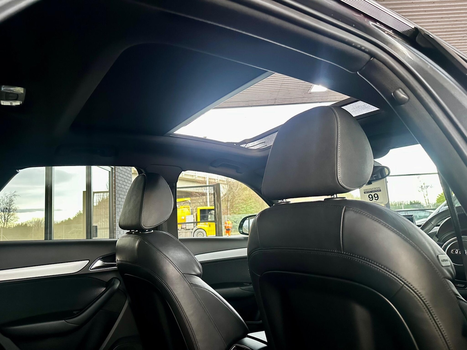 Used Audi Q3 2013 for sale - 77215715: Photo 32