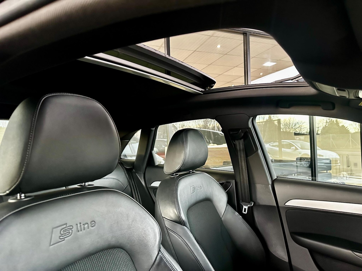 Used Audi Q3 2013 for sale - 77215715: Photo 36