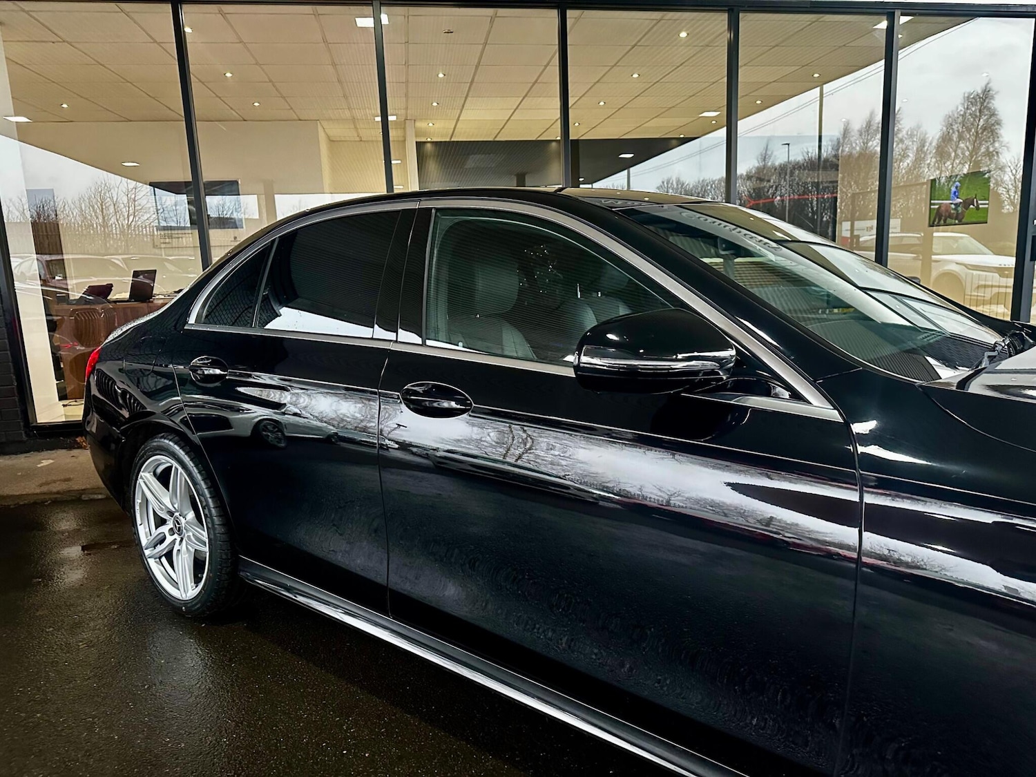 Used Mercedes-Benz E Class 2017 for sale - 76926140: Photo 13