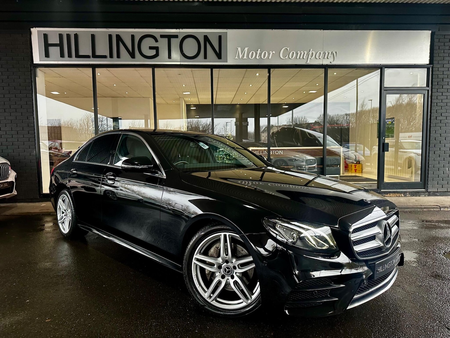 Used Mercedes-Benz E Class 2017 for sale - 76926140: Photo 2