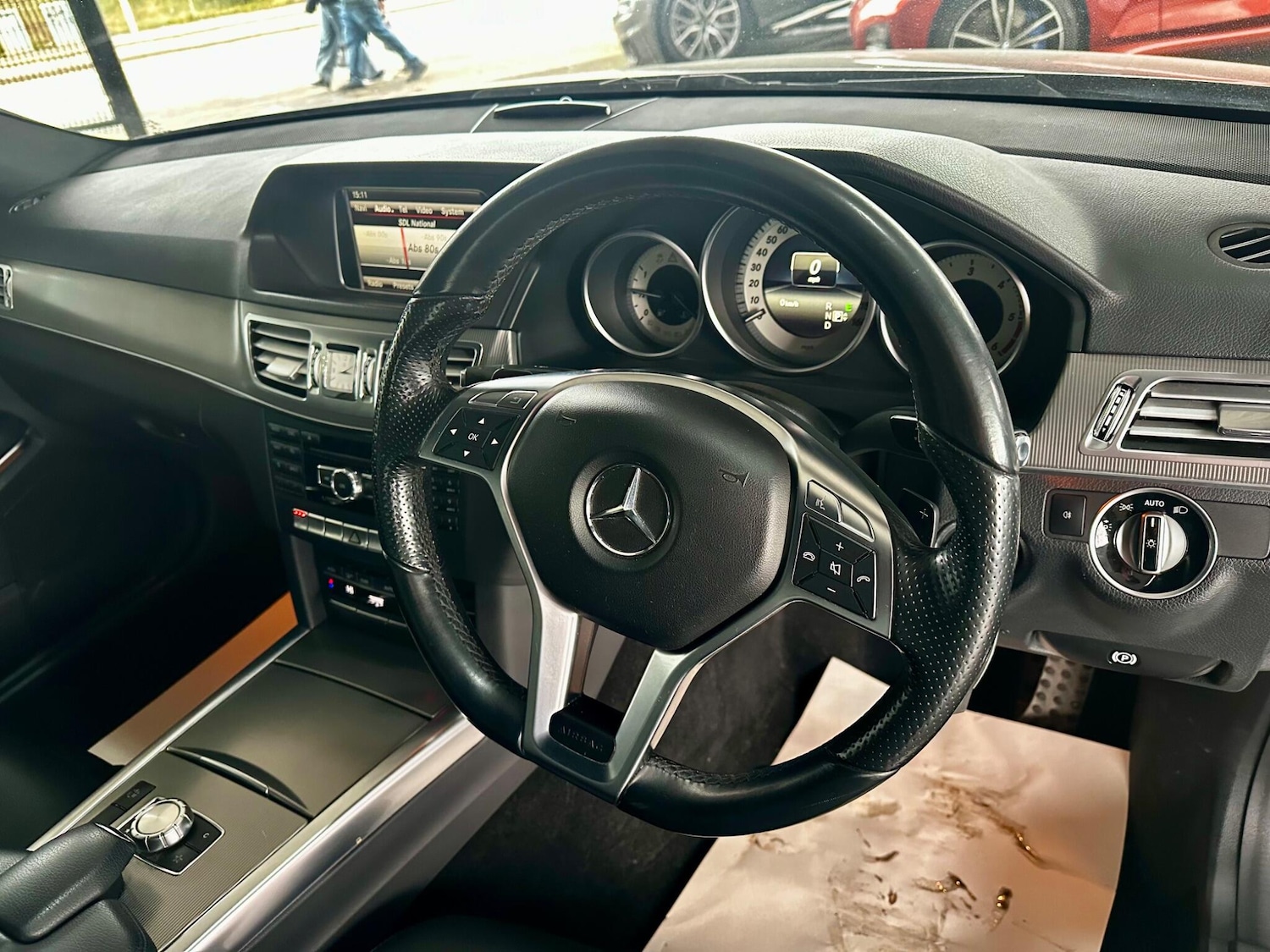 Used Mercedes-Benz E Class 2014 for sale - 77559749: Photo 17