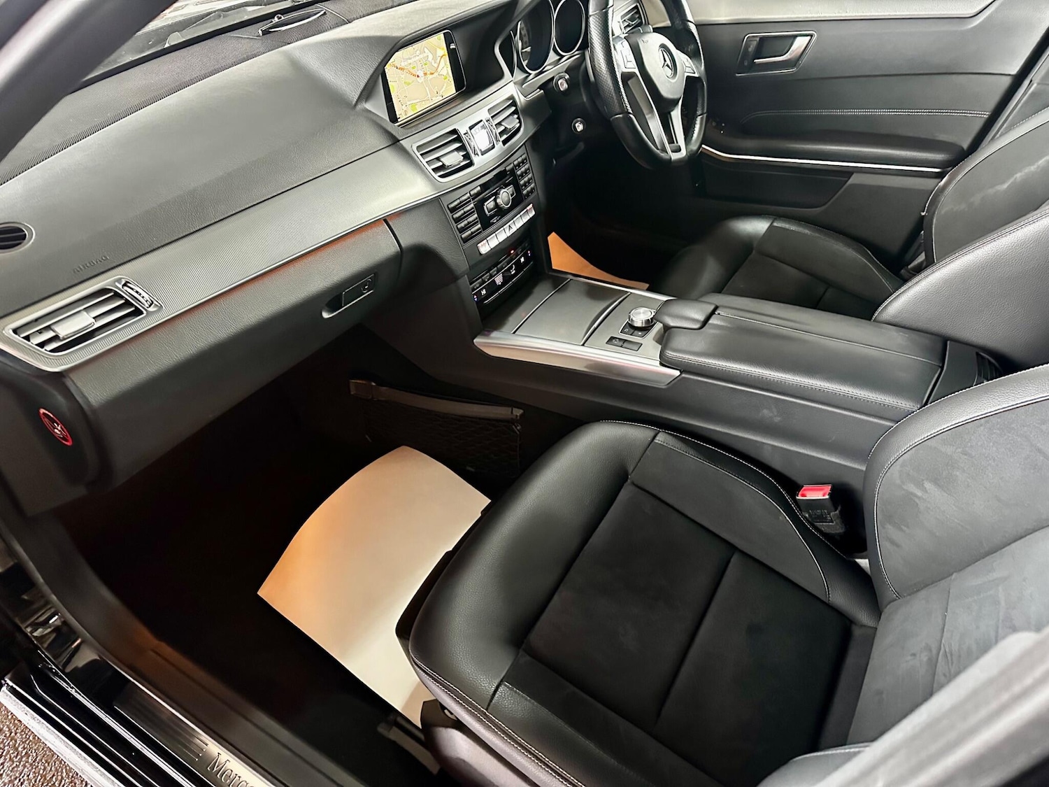 Used Mercedes-Benz E Class 2014 for sale - 77559749: Photo 24