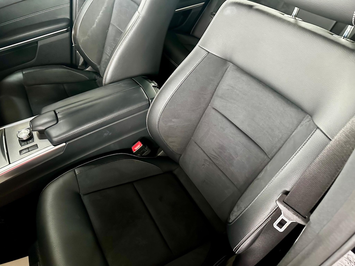 Used Mercedes-Benz E Class 2014 for sale - 77559749: Photo 25