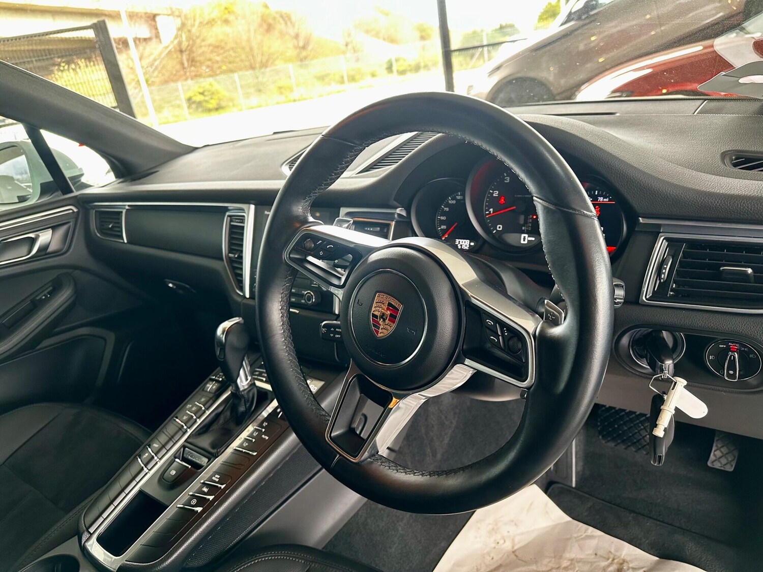 Used Porsche Macan for sale - 78156605: Photo 36