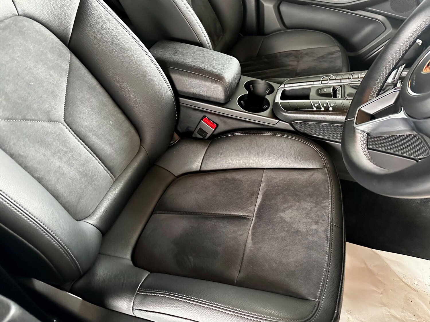 Used Porsche Macan for sale - 78156605: Photo 40