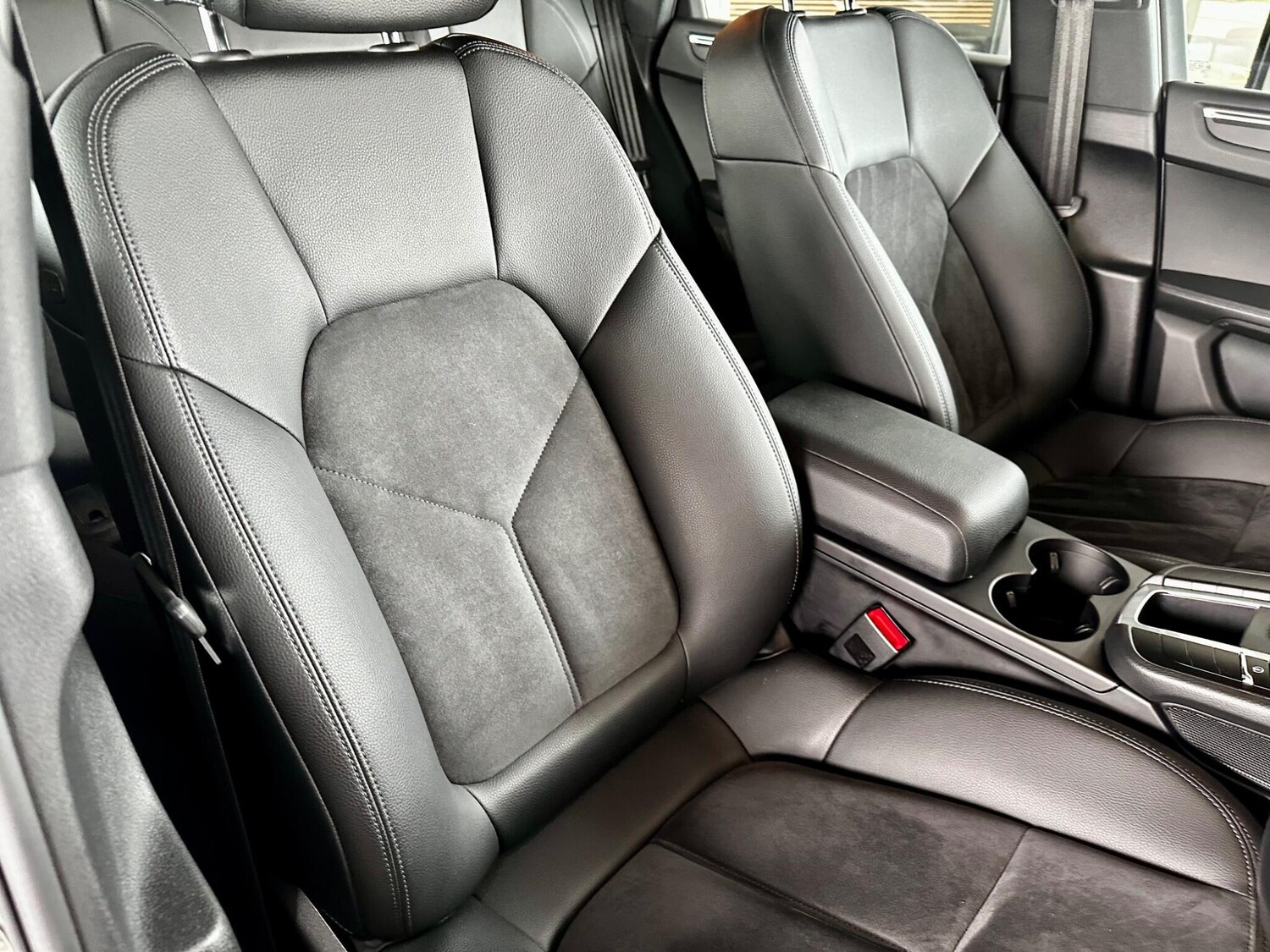 Used Porsche Macan for sale - 78156605: Photo 41