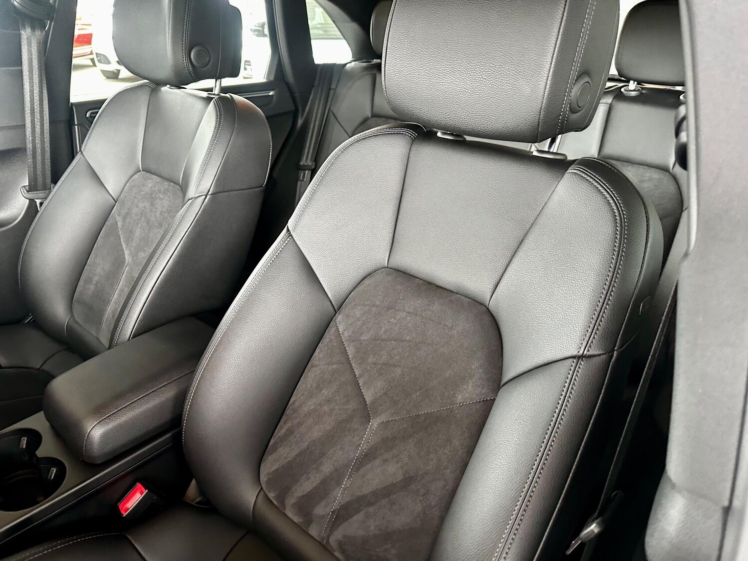 Used Porsche Macan for sale - 78156605: Photo 45