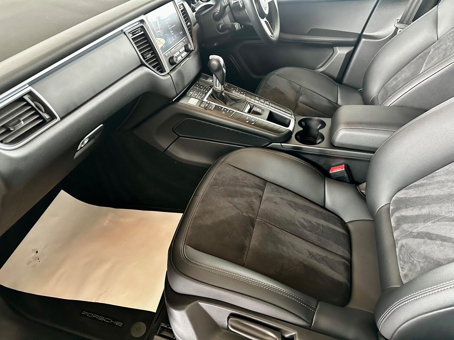 Used Porsche Macan for sale - 78156605: Photo 46