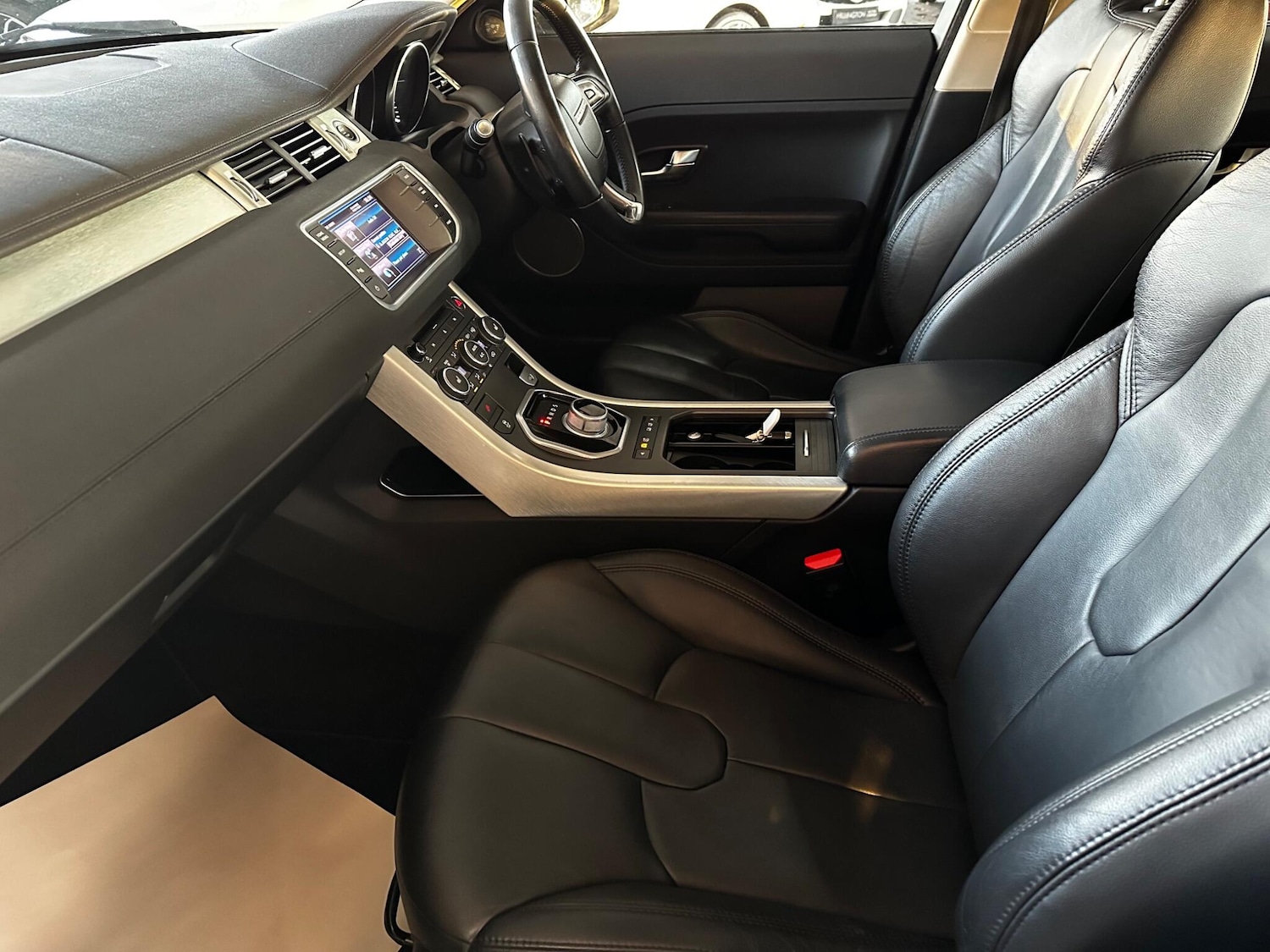 Used Land Rover Range Rover Evoque for sale - 76995025: Photo 28