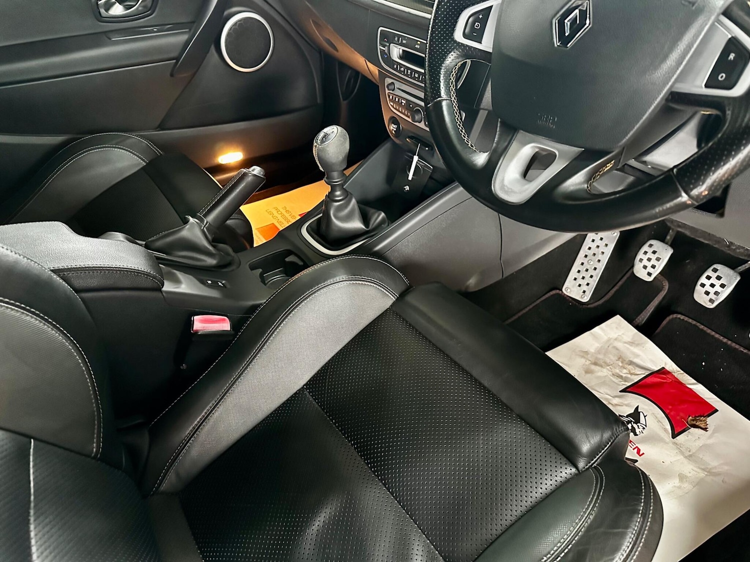 Used Renault Megane 2011 for sale - 76997457: Photo 37