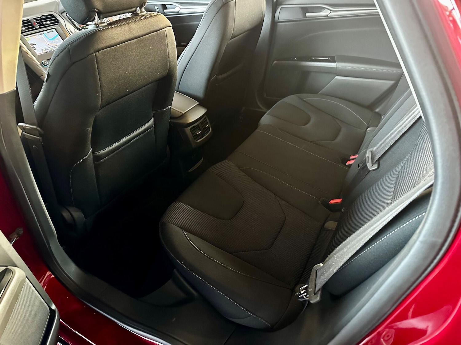 Used Ford Mondeo 2015 for sale - 77029202: Photo 26