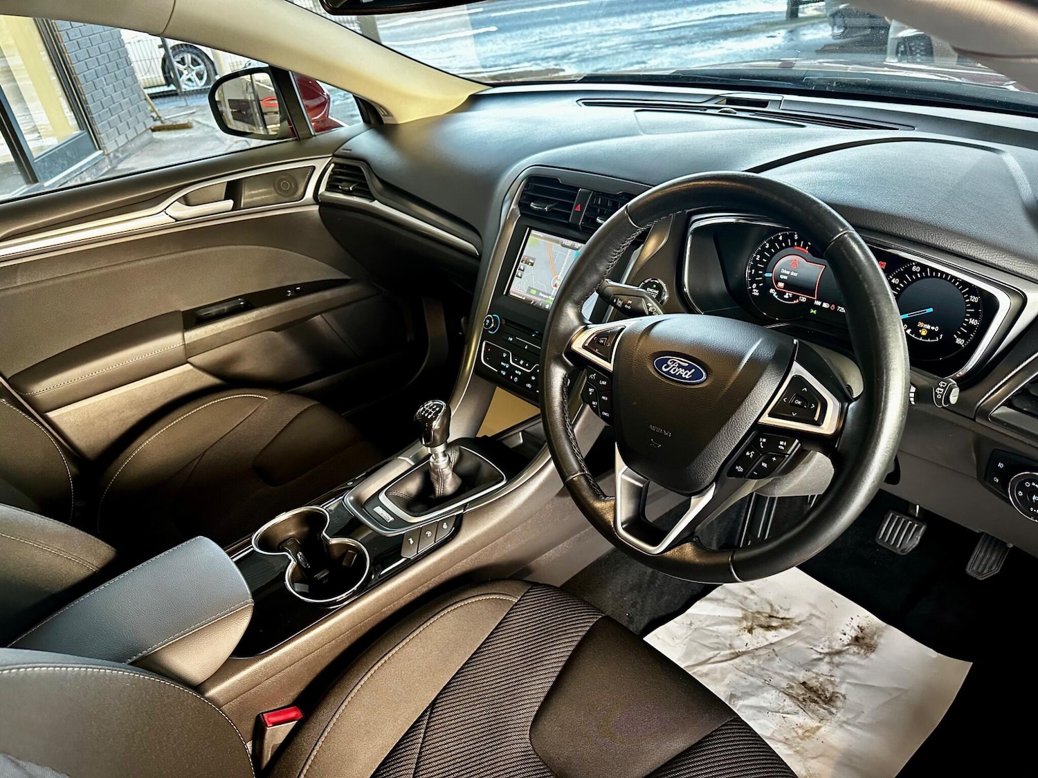 Used Ford Mondeo 2015 for sale - 77029202: Photo 32