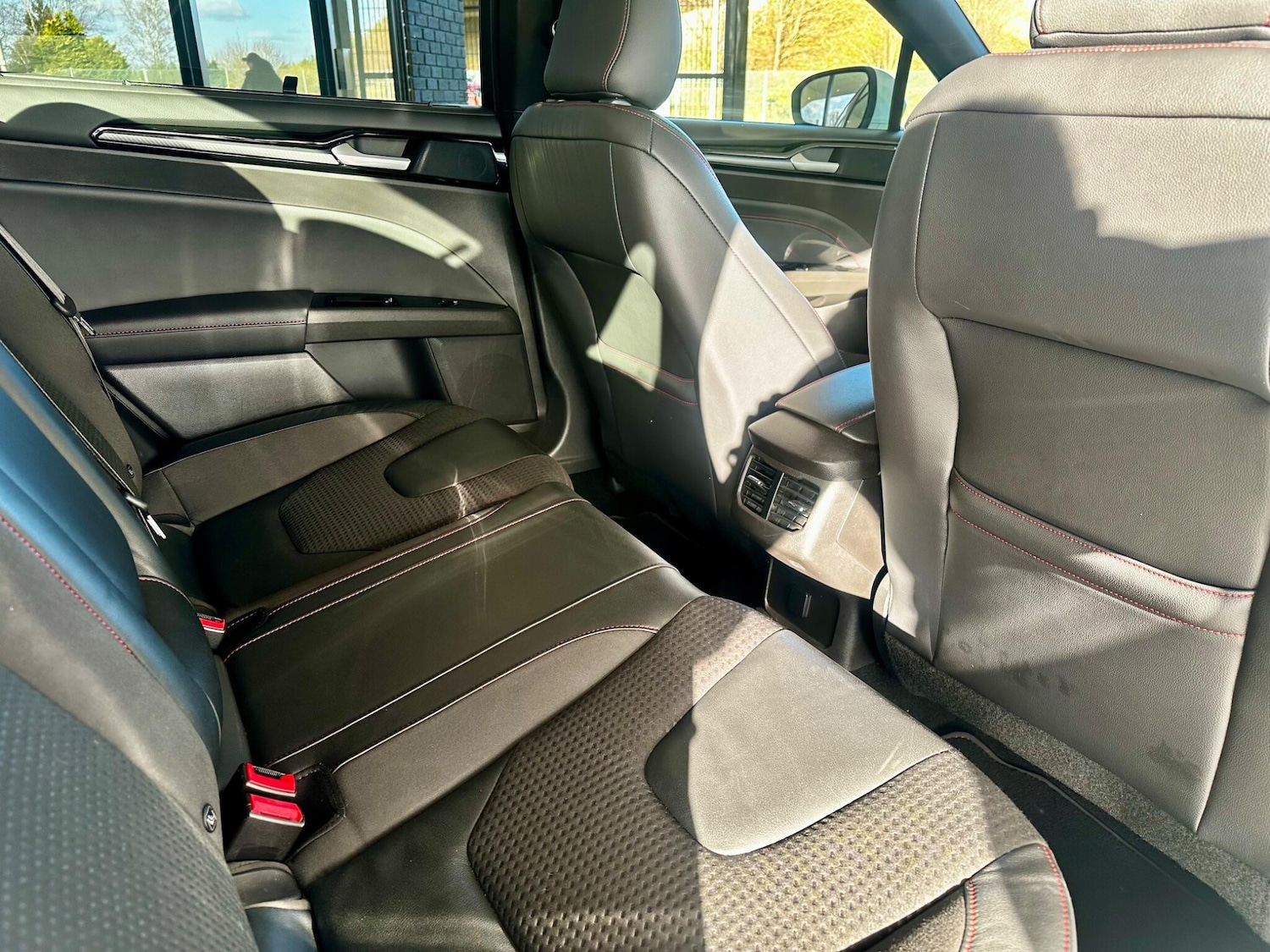 Used Ford Mondeo 2019 for sale - 77993575: Photo 29