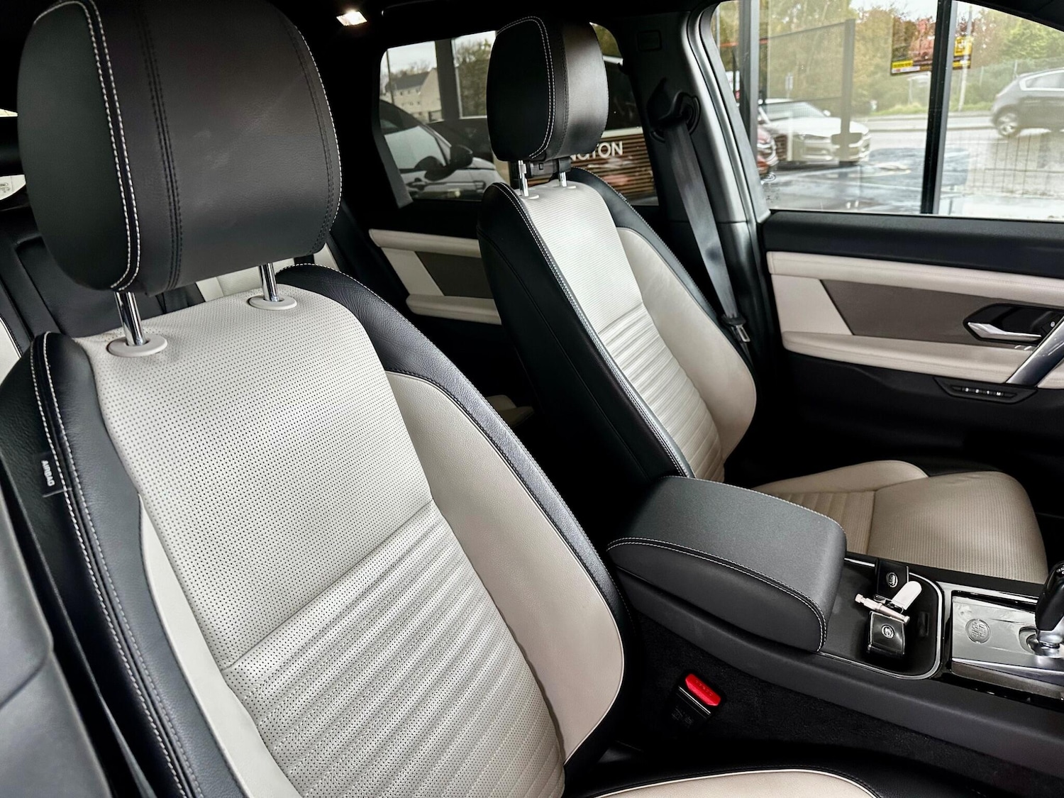 Used Land Rover Discovery Sport 2019 for sale - 76360416: Photo 18