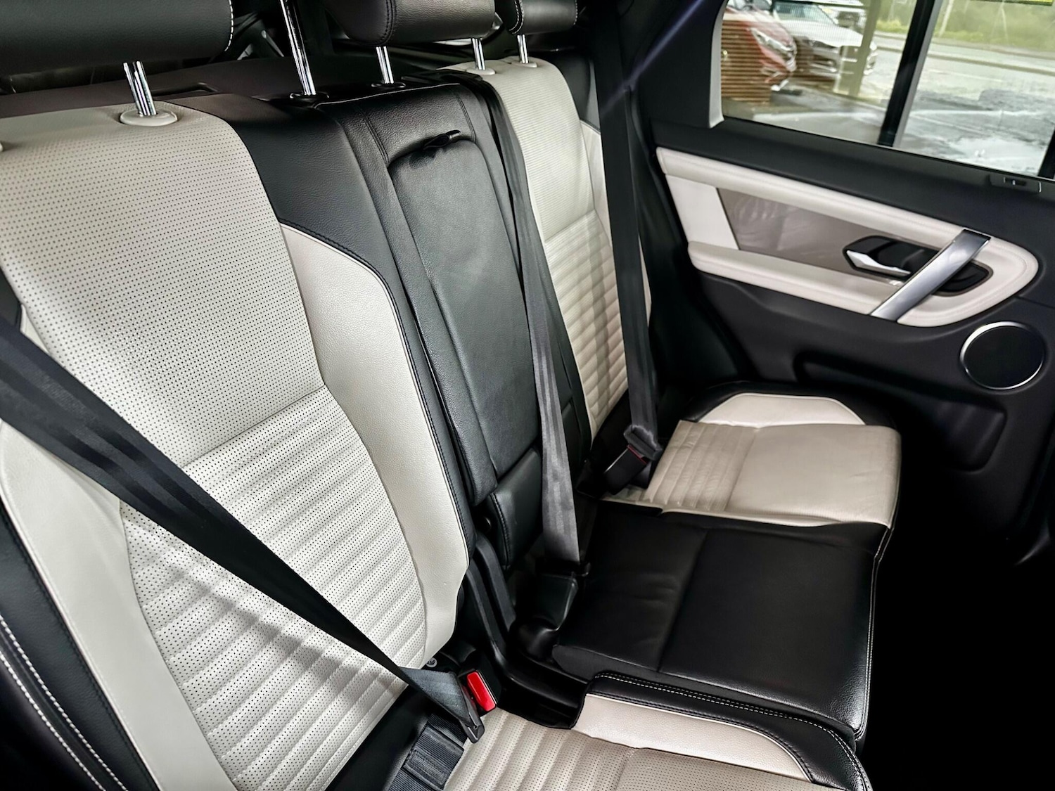Used Land Rover Discovery Sport 2019 for sale - 76360416: Photo 23