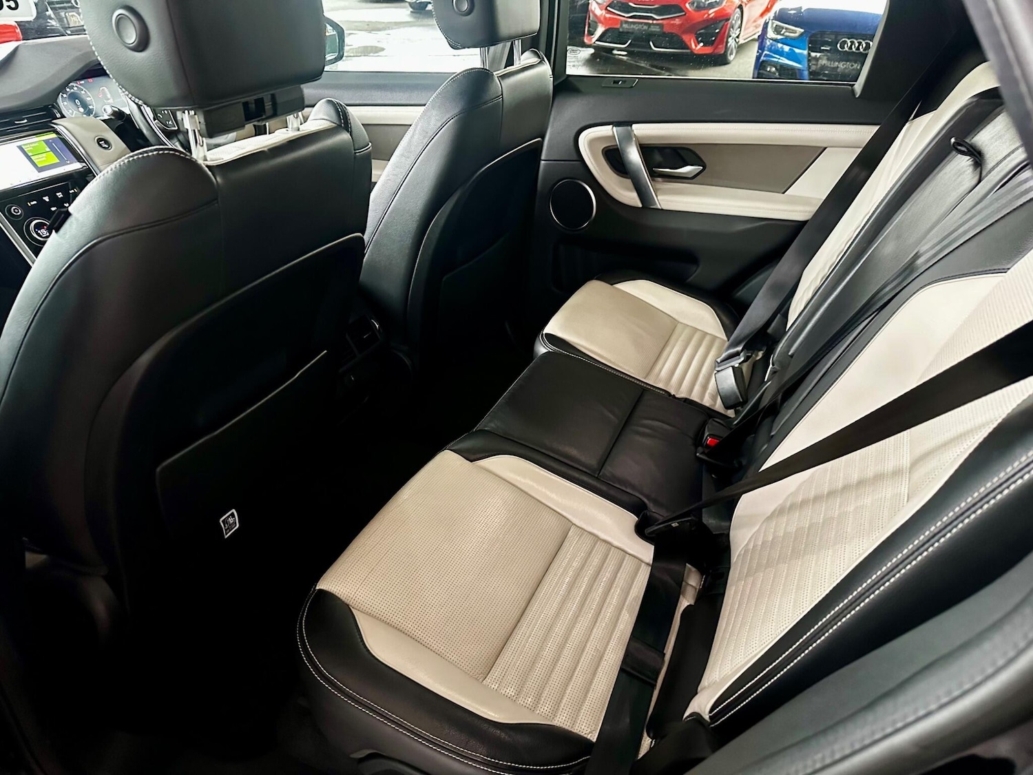 Used Land Rover Discovery Sport 2019 for sale - 76360416: Photo 25