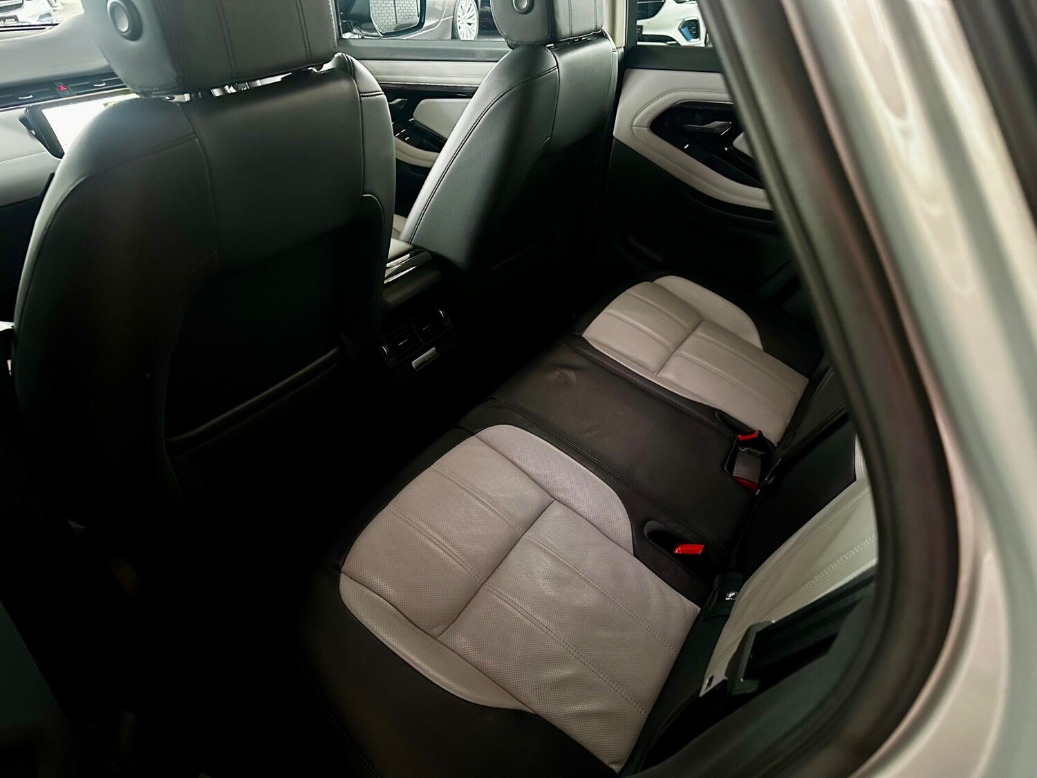 Used Land Rover Range Rover Evoque 2019 for sale - 77646709: Photo 38